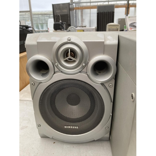 1790 - A SAMSUNG HI-FI SYSTEM WITH CD AND TAPE PLAYER COMPLETE WITH TWO SPEAKERS