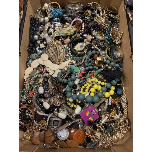 68 - A LARGE ASSORTMENT OF COSTUME JEWELLERY TO INCLUDE TO CASES