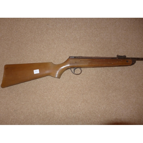 302 - A B.S.A. METEOR .22 CALIBRE AIR RIFLE, 45.5CM BARREL (RUSTED)