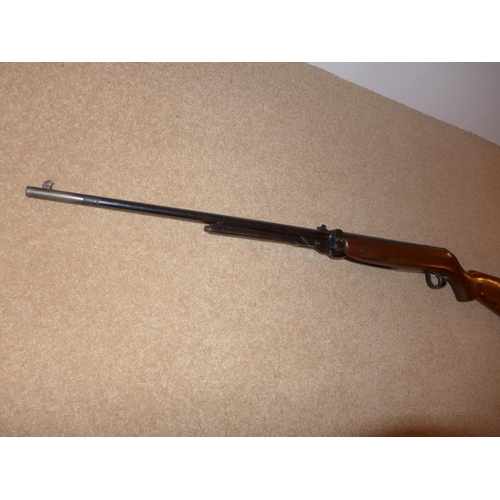 304 - A WEBLEY MARK 3 .22 CALIBRE AIR RIFLE, 47CM BARREL