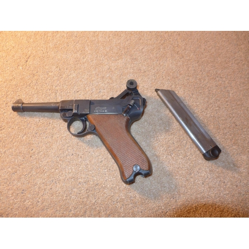 324 - A BLANK FIRING 8MM COPY LUGER 08, 10.5CM BARREL