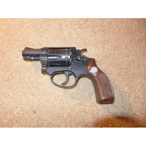 325 - A BOXED MGC CHIEF'S REPLICA REVOLVER