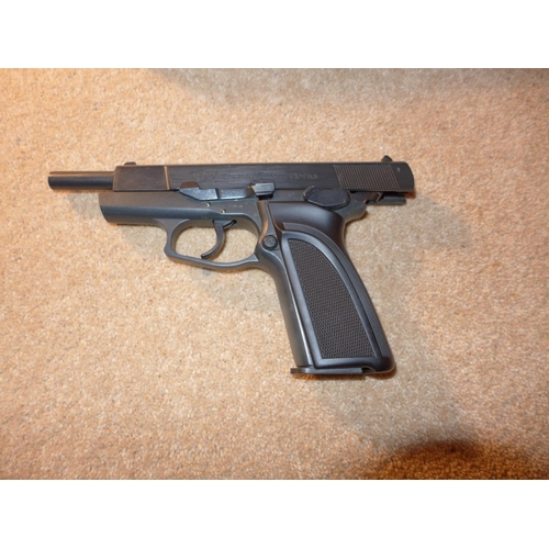 328 - A BOXED BLANK FIRING BROWNING MOD GPDA8 8MM PISTOL