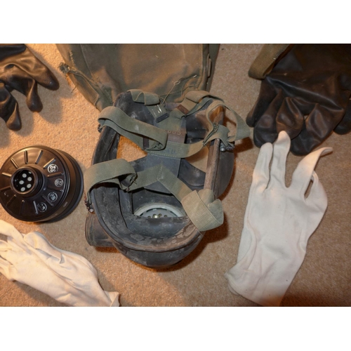 354 - A GAS MASK, PAIR OF RUBBER GLOVES, COTTON GLOVES ETC