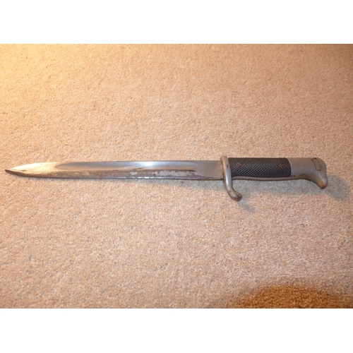 359 - A GERMAN WORLD WAR II PERIOD KS98 WALKING OUT BAYONET, 25CM BLADE