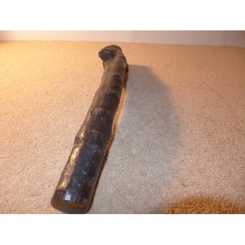 360 - A WOODEN CLUB WITH APPLIED 5TH GURKHA RIFLES BADGE, LENGTH 48CM