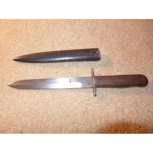 364 - A FIGHTING KNIFE, 17CM BLADE STAMPED 43, COMPLETE WITH METAL SCABBARD