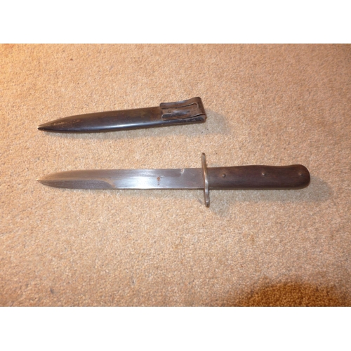 364 - A FIGHTING KNIFE, 17CM BLADE STAMPED 43, COMPLETE WITH METAL SCABBARD