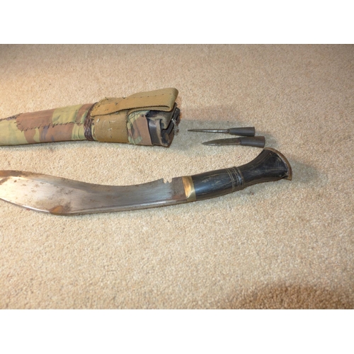 411 - AN ARMY SERVICE KUKRI KIFE, 27CM BLADE STAMPED ORDEP (ORDINANCE DEPARTMENT) NEPAL 8/80, WITH SCABBAR... 