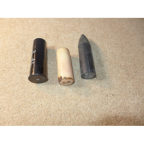 423 - AN SPRA RUBBER BULLET FOR RIOT CONTROL, LENGTH 17.5CM AND A B26 STICK (2)