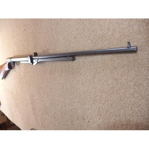 436 - A GOOD CONDITION PRE-WAR B.S.A. .22 CALIBRE AIR RIFLE, SERIAL NUMBER S49413, 49CM BARREL