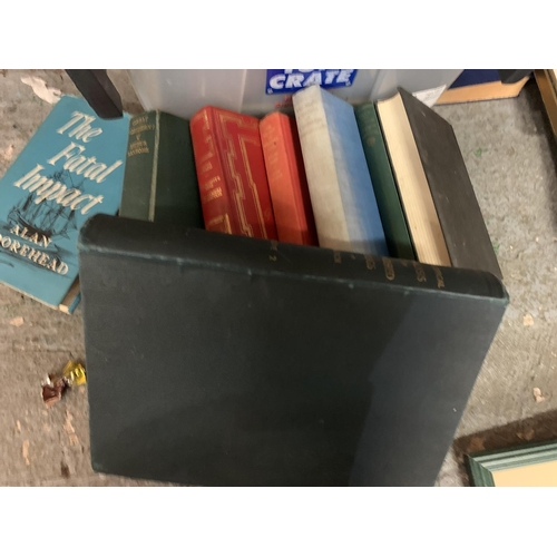 829 - A LARGE QUANTITY OF VINTAGE BOOKS