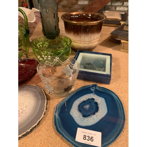 836 - AN INTERESTING SELECTION OF COLOURED GLASS  TO INCLUDE TWO PLANT HOLDERS AND QUARTZ COASTERS ETC