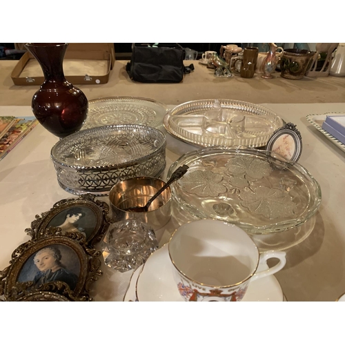 875 - AN ASSORTMENT OF VARIOUS ITEMS TO INCLUDE COMMEMORATIVE WARE