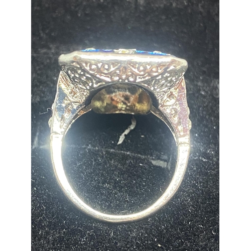 506 - A LARGE SQUARE ART DECO STYLE DRESS RING SIZE N WEIGHT 13.29 GRAMS IN A PRESENTATION BOX