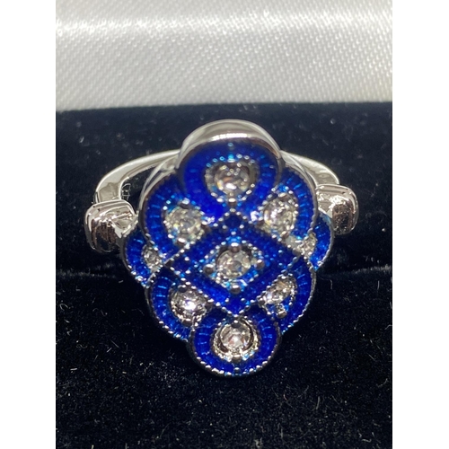 508 - A BLUE KITE ART DECO STYLE DRESS RING SIZE WEIGHT 6.32 GRAMS IN A PRESENTATION BOX