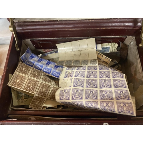 826 - A JEWELLERY BOX WITH MIRROR INSERT CONTAINING  A QUANTITY OF STAMPS