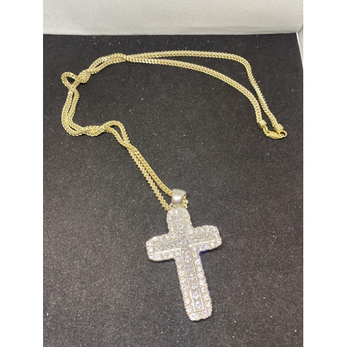 541 - A SILVER CHAIN WITH ORNATE CROSS BOTH MARKED 925 WITH PRESENTATION BOX