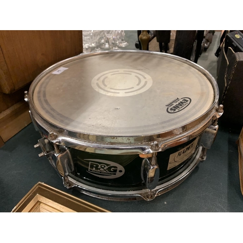 94 - AN EVANS SNARE DRUM