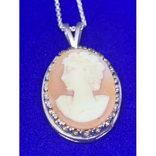 508 - A SILVER CHAIN MARKED 925 WITH A CAMEO PENDANT IN A PRESENTATION BOX