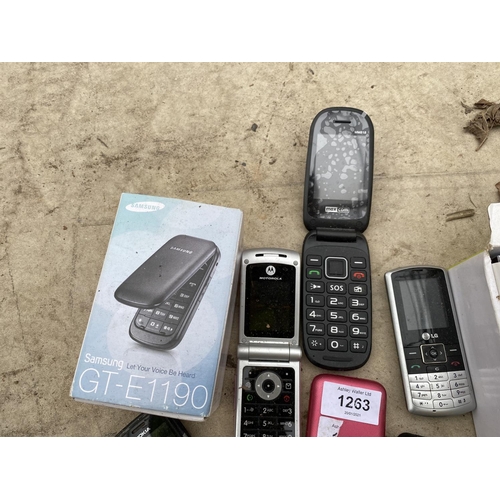 1263 - A LARGE ASSORTMENT OF MOBILE PHONES TO INCLUDE SAMSUNGS ETC