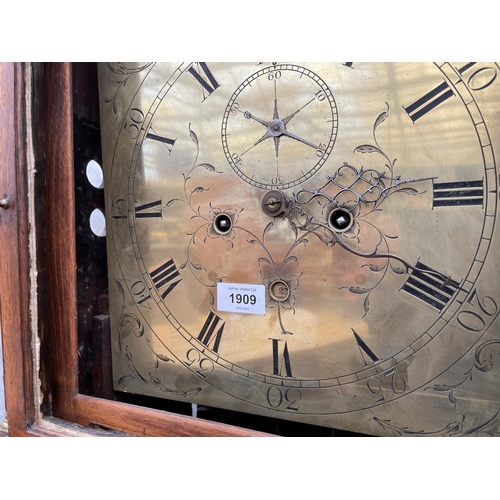 1909 - A LATE 18TH CENTURY OAK CASED LONGCASE EIGHT DAY CLOCK WITH BRASS FACE BY ALEX DUNCAN OF ELGIN, HAVI... 