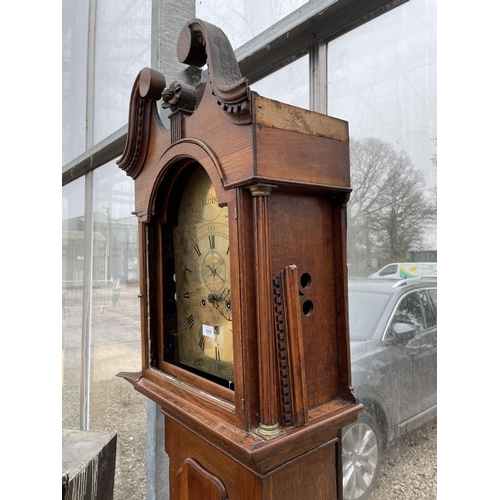 1909 - A LATE 18TH CENTURY OAK CASED LONGCASE EIGHT DAY CLOCK WITH BRASS FACE BY ALEX DUNCAN OF ELGIN, HAVI... 