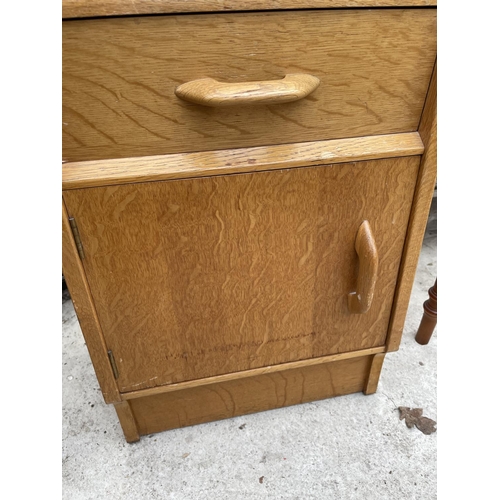 1940 - A G-PLAN E-GOMME LIGHT OAK BEDSIDE LOCKER