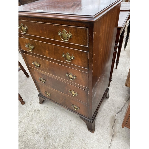 1981 - A REPRODUCTION MAHOGANY CHEST O FIVE GRADUATED DRAWERS, 24