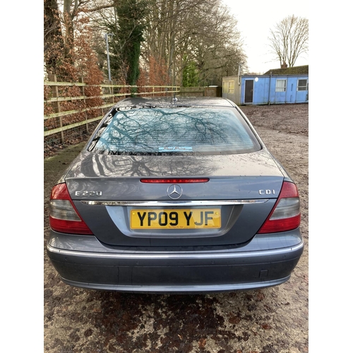 1230 - A 2009 MERCEDES BENZ E220 - YP09 YJF, MANUAL, MOT 27.5.21, SOME SERVICE BILLS, 69,000, DIESEL.