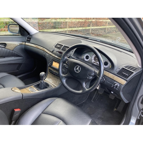 1230 - A 2009 MERCEDES BENZ E220 - YP09 YJF, MANUAL, MOT 27.5.21, SOME SERVICE BILLS, 69,000, DIESEL.