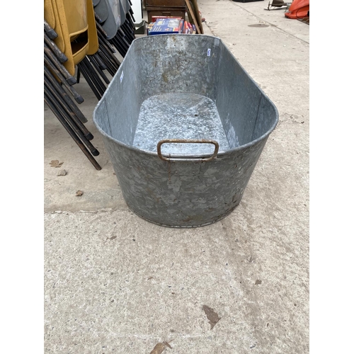 1306 - A LARGE STAINLESS STELL BATH TUB