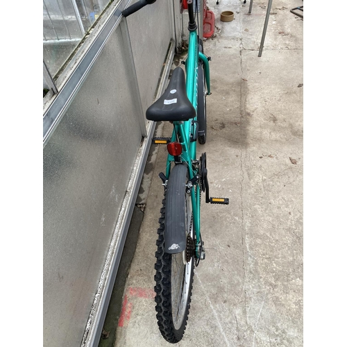 1309 - A LADIES DYNAMIX MOUNTAIN BIKE WITH 15 GEAR SHIMANO SYSTEM