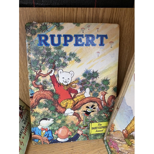 1336 - A COLLECTION OF VINTAGE CHILDRENS ANNUALS TO INCLUDE RUPERT BEAR, MORK AND MINDY,PRINCESS TINA ETC