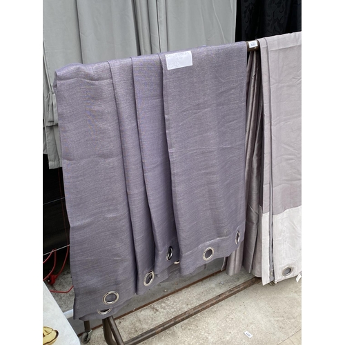 1351 - AN ASSORTMENT OF CURTAINS TO INCLUDE A SET OF BIFOLD/PATIO DOOR CURTAINS X FOUR (APPROX W:87INCHES D... 