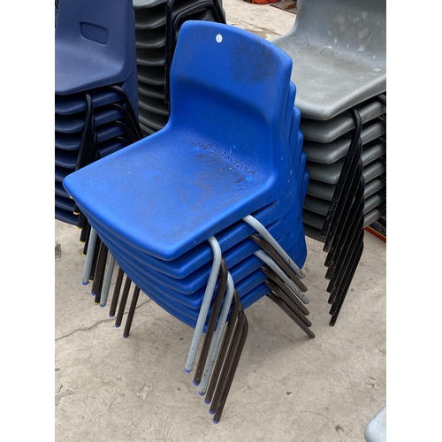 1403 - FOURTEEN PLASTIC SCHOOL CHAIRS