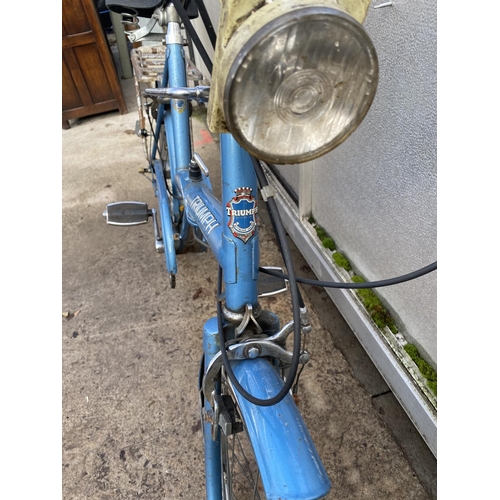 1535 - A BLUE TRIUMPH TRAFFIC MASTER BIKE