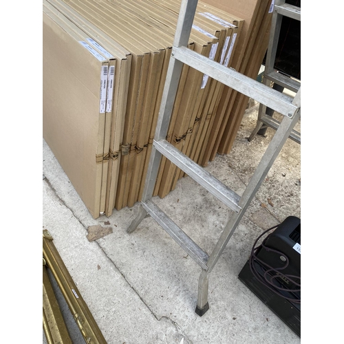 1550 - A SET OF ALUMINIUM STEP LADDERS