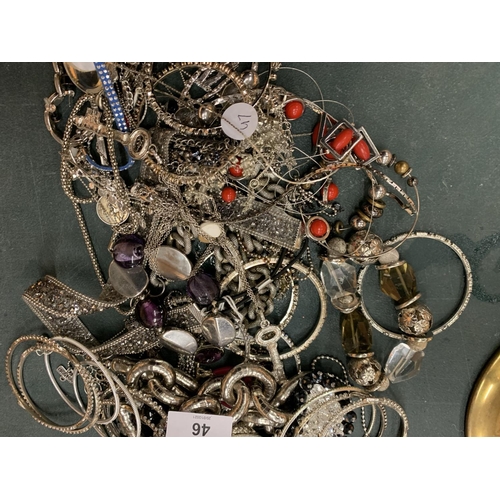 46 - A SELECTION OF WHITE METAL JEWELLERY TO INCLUDE SEVERAL BANGLES