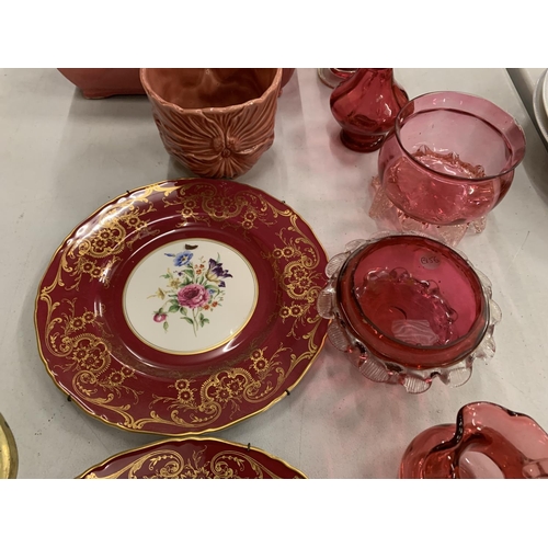 113 - AN ASSORTMENT OF ITEMS TO INCLUDE A PAIR OF ROYAL WORCESTER DECORATIVE PLATES AND SEVEN CRANBERRY GL... 