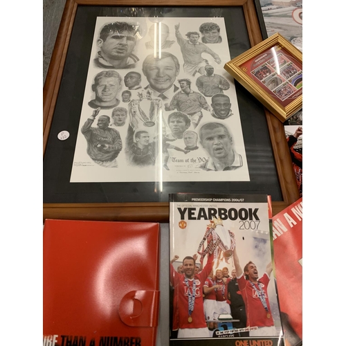 133 - A QUANTITY OF MANCHESTER UNITED MEMROBILIA TO INCLUDE A FRAMED MONTAGE OF THE TEAM OF THE 90'S