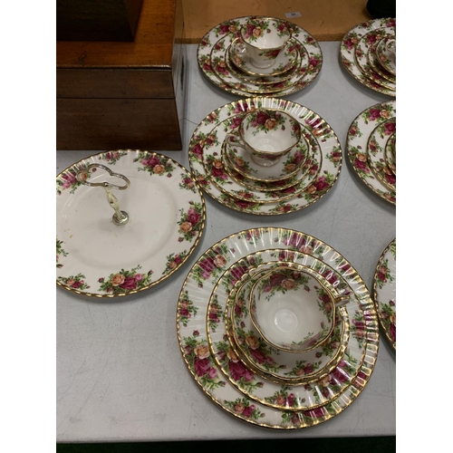 17 - A LARGE COLLECTION OF ROYAL ALBERT 