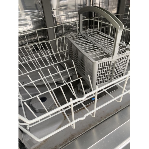 1820 - A WHITE BOSCH DISHWASHER BELIEVED IN WORKING ORDER BUT NO WARRANTY