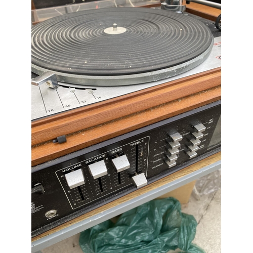 1867 - A GOLDRING LENCO GL78 RECORD DECK WITH BUILT IN DYNATRON TUNER AMP