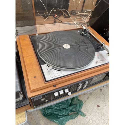 1867 - A GOLDRING LENCO GL78 RECORD DECK WITH BUILT IN DYNATRON TUNER AMP