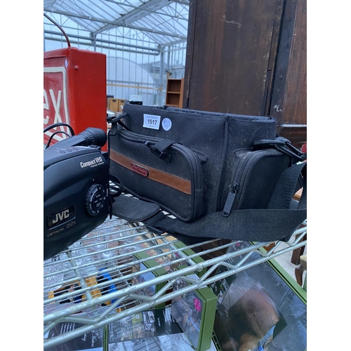 1517 - A JVC CAM CORDER WITH CARRY CASE