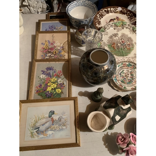 292 - AN ASSORTMENT OF MIXED ITEMS TO INCLUDE CUPS & SAUCERS, SMALL FRAMED PICTURES ETC