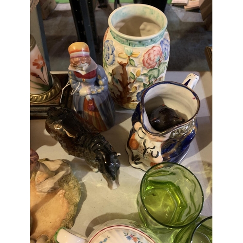 855 - AN ASSORTMENT OF MIXED ITEMS TO INCLUDE CERAMICS, OIL LAMP, FIGURINES ETC