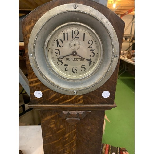 932 - A WOODEN 'REFLECTOR' GRANDMOTHER CLOCK H:133CM