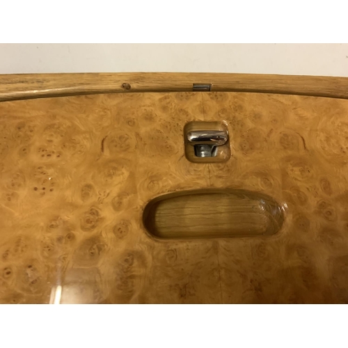 771 - A BURR WALNUT FOLDAWAY TRAY FOR A ROLLS ROYCE OR BENTLEY INTERIOR - SERIAL NUMBER 19251